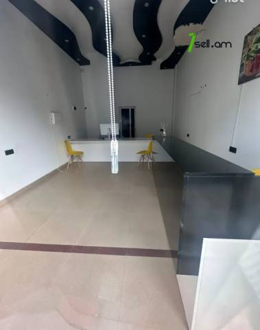 Բազմաֆունկցիոնալ գույք Նվեր Սաֆարյան փողոցում Նոր Նորքում, 35 քմ