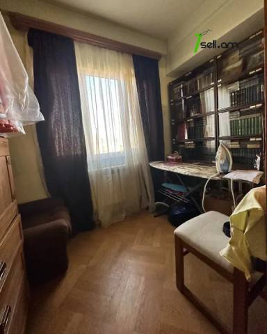 3 սենյականոց բնակարան Սարյան փողոցում, 100 քմ, 13/15 հարկ, կապիտալ վերանորոգված