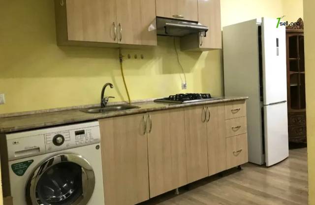 3 սենյականոց բնակարան Բաշինջաղյան փողոցում, 55 ք.մ., նախավերջին հարկ, կապիտալ վերանորոգված