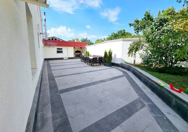 Երկու հարկանի քարե տուն Քանաքեռ Զեյթունում, 1600 ք.մ., 3+ սանհանգույց, կապիտալ վերանորոգված