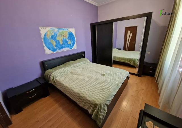 Երկու հարկանի քարե տուն Մելքումովի փողոցում Դավիթաշենում, 600 ք.մ., 3+ սանհանգույց, եվրովերանորոգված