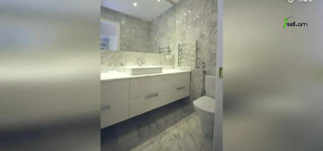 Ընդարձակ 4 սենյականոց բնակարան նորակառույց շենքում Վարդանանց փողոցում, 206 քմ, 20/23 հարկ