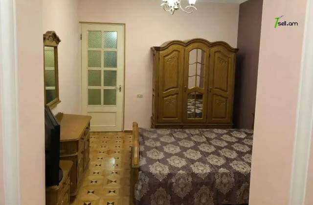 3 սենյականոց բնակարան Կոմիտասի պողոտայում, 92 քմ, 3/5 հարկ, բարձր առաստաղներ, մի քանի պատշգամբ