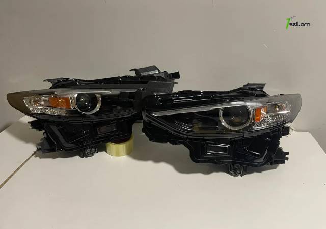 Mazda 3 Առջևի լուսարձակ ֆառ զույգ