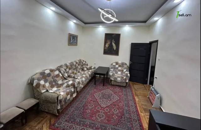 2 սենյականոց բնակարան Նար-Դոսի փողոցում, 38 քմ, նախավերջին հարկ, բարձր առաստաղներ