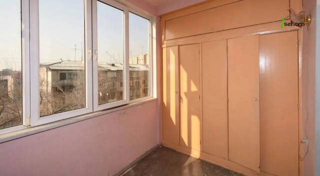 3 սենյականոց բնակարան Կոմիտասի պողոտայում, 84 ք.մ., նախավերջին հարկ, կոսմետիկ վերանորոգում