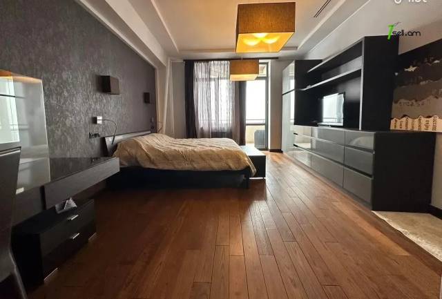 4 սենյականոց բնակարան նորակառույց շենքում Ձորափի փողոցում, 171 քմ, 10/14 հարկ, 3+ սանհանգույց