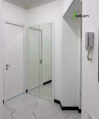 2 սենյականոց բնակարան Մեսրոպ Մաշտոցի պողոտայում, 33 քմ, 2/4 հարկ, բարձր առաստաղներ