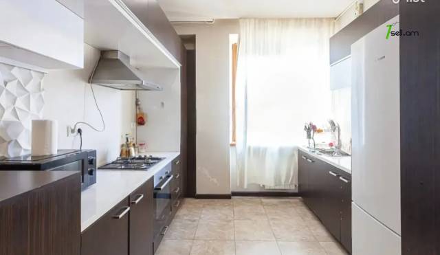 3 սենյականոց բնակարան նորակառույց շենքում Մամիկոնյանց փողոցում, 75 ք.մ., նախավերջին հարկ