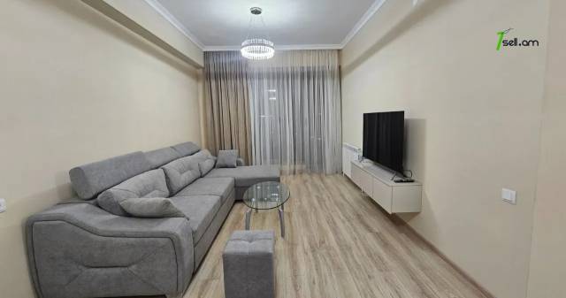 2 սենյականոց բնակարան նորակառույց շենքում Պարոնյան փողոցում, 80 ք.մ., 8/13 հարկ, բարձր առաստաղներ