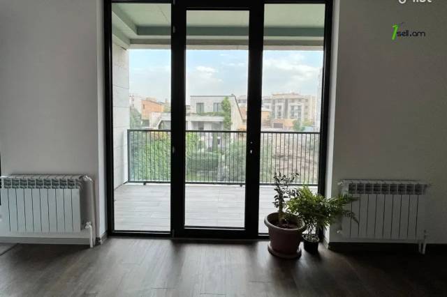 3 սենյականոց բնակարան նորակառույց շենքում Վերին Անտառային փողոցում, 90 քմ, 4/9 հարկ, 2 սանհանգույց