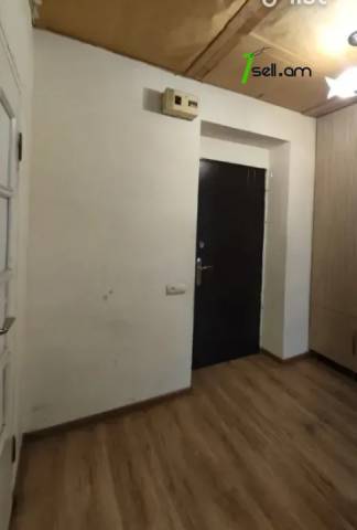 3 սենյականոց բնակարան Կոմիտասի պողոտայում, 78 ք.մ., 4/7 հարկ, կապիտալ վերանորոգված, քարե շենք