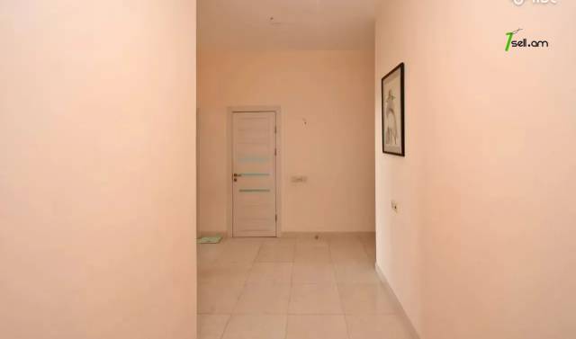 3 սենյականոց բնակարան նորակառույց շենքում Պարույր Սևակի փողոցում, 88 ք.մ., 2 սանհանգույց