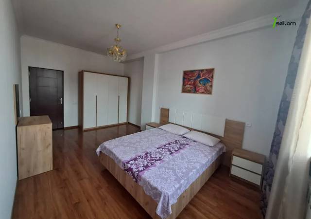 Ընդարձակ 3 սենյականոց բնակարան նորակառույց շենքում Արամի փողոցում, 160 ք.մ., 3/14 հարկ