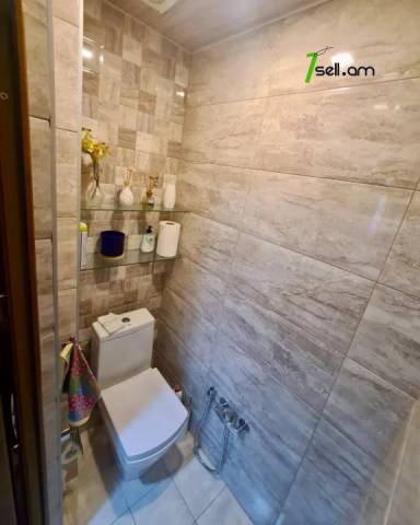 3 սենյականոց բնակարան Կոմիտասի պողոտայում, 82 քմ, 5/12 հարկ, 2 սանհանգույց, կապիտալ վերանորոգված