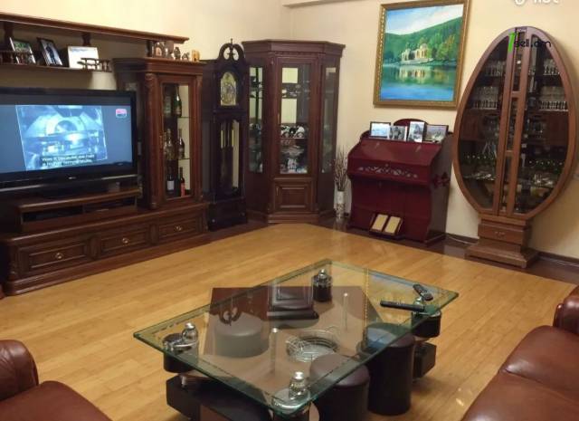 4 սենյականոց բնակարան նորակառույց շենքում Տերյան փողոցում, 193 քմ, 7/9 հարկ, 2 սանհանգույց