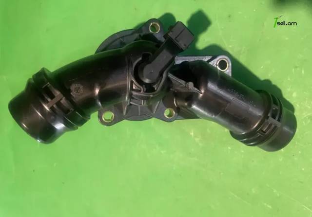 BMW X3 E83 2003-2006 տերմոստատ