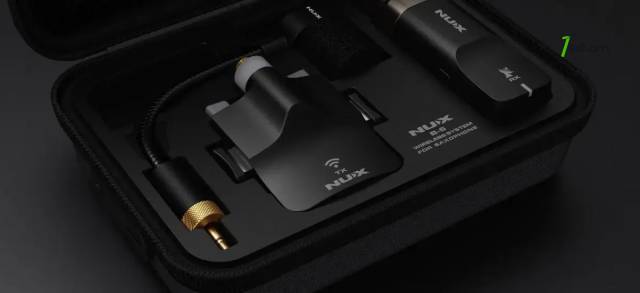 Nux B-6 Saxophone Wireless Microphone