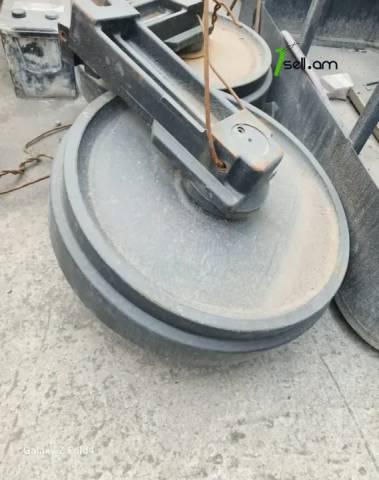 Hyundai էքսկավատորի ՈՒղորդող անիվ, նապռավլայուշի կալեսո, направляющие калеса, Hitachi направляющее калесо