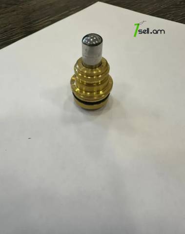 A64 Volvo բեռնատարի փամփուշտ ջոստիկ