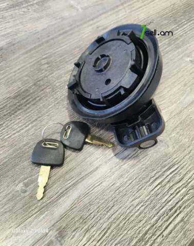 A40 Hitachi էքսկավատորի, տրակտորի վառելիքի բակի կռիշկա