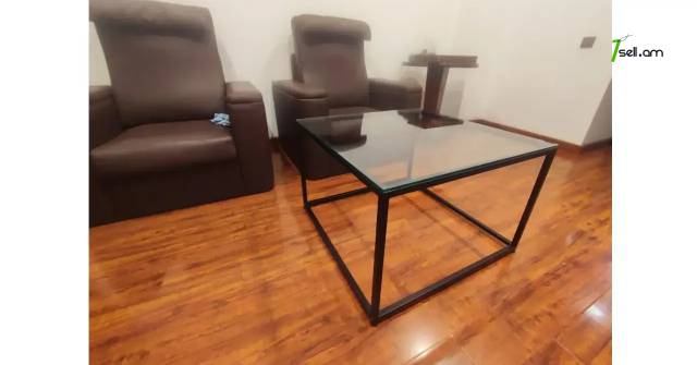 Լոֆթ ոճի յուրահատուկ սուրճի սեղան