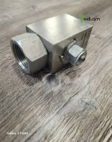 A204 Hitachi էքսկավատորի երկկողմանի շառավոյի փական