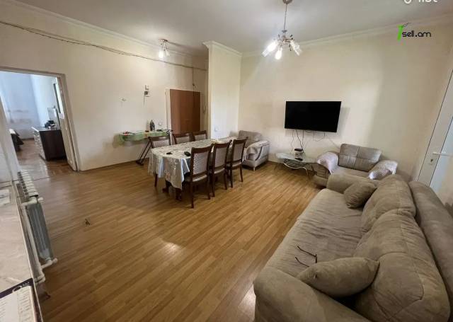 3 սենյականոց բնակարան Ազատության պողոտայում, 67 քմ, նախավերջին հարկ, բարձր առաստաղներ