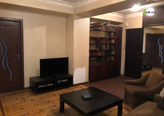 4 սենյականոց բնակարան Աղայան փողոցում, 100 քմ, 4/16 հարկ, 2 սանհանգույց, կոսմետիկ վերանորոգում