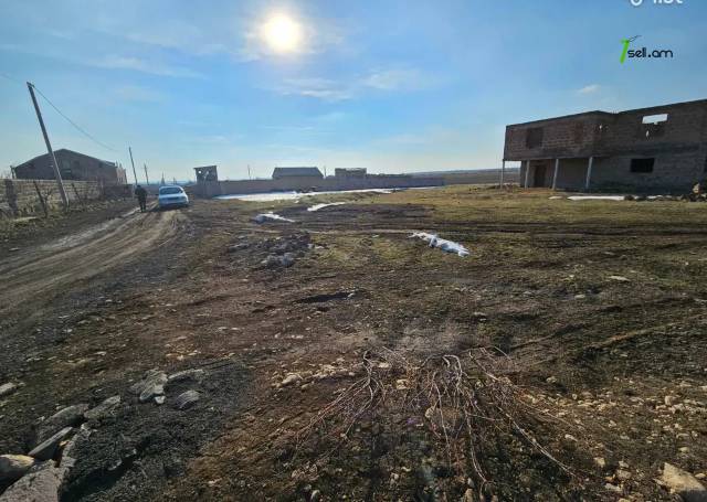 Հողատարածք բնակելի շինությունների համար, Улица Егварда Нати Եղվարդում, 800 քմ