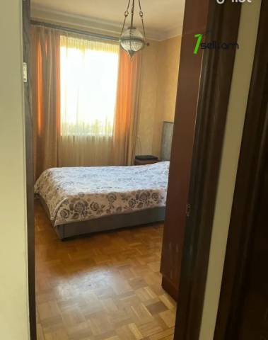 4 սենյականոց բնակարան Դավիթ Անհաղթի փողոցում, 107 քմ, նախավերջին հարկ, կապիտալ վերանորոգված