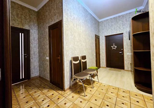 Երկու հարկանի քարե տուն Թավրիզյան փողոցում Արաբկիրում, 400 քմ, 2 սանհանգույց, կապիտալ վերանորոգված