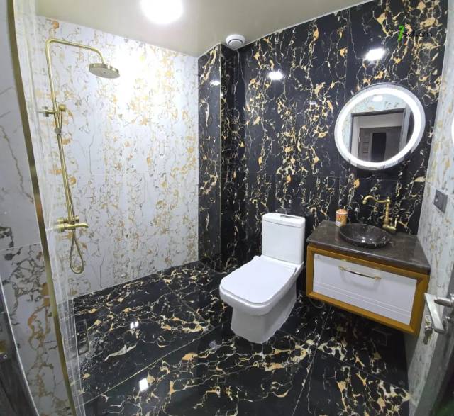 Երկու հարկանի քարե տուն Նար-Դոսի փողոցում կենտրոնում, 400 քմ, 3+ սանհանգույց, կապիտալ վերանորոգված