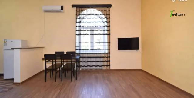 2 սենյականոց բնակարան Կիևյան փողոցում, 56 ք.մ., բարձր առաստաղներ, 2/5 հարկ, կապիտալ վերանորոգված