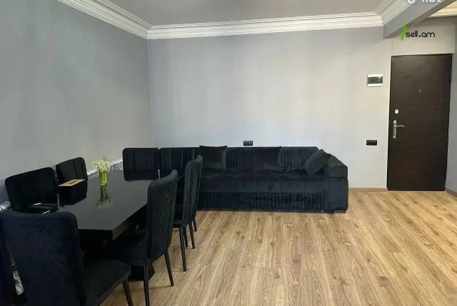 4 սենյականոց բնակարան, Նորաշեն թաղամաս, 83 ք.մ., 11/16 հարկ, 2 սանհանգույց, կապիտալ վերանորոգված