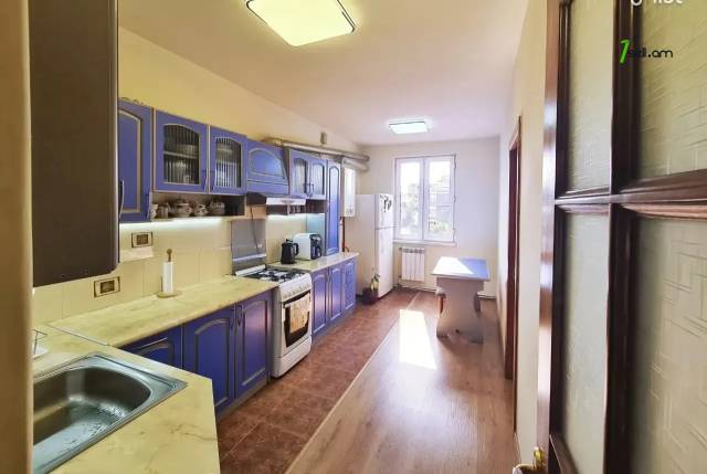 3 սենյականոց բնակարան Սարյանի փողոցում, 92 քմ, 6/8 հարկ, 2 սանհանգույց, կապիտալ վերանորոգված