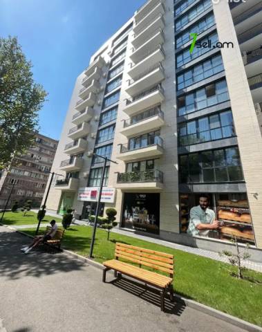 2 սենյականոց բնակարան նորակառույց շենքում Արամ Խաչատրյան փողոցում, 70 ք.մ., բարձր առաստաղներ