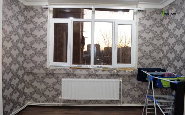 2 սենյականոց բնակարան, Արագած-6 թաղամաս, 52 ք.մ., 2/4 հարկ, եվրովերանորոգված