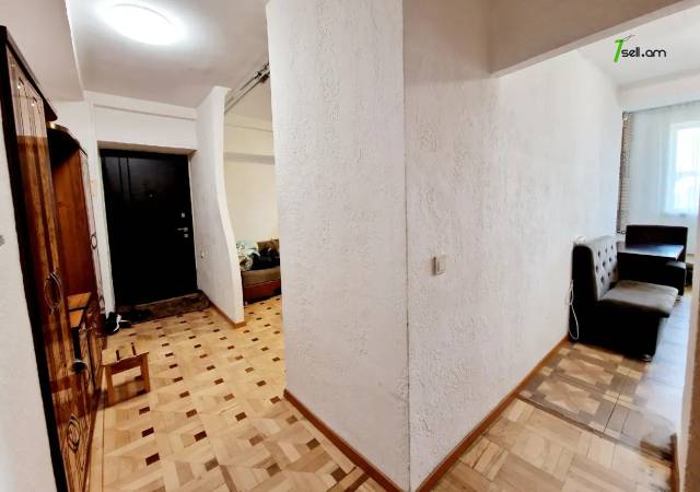 2 սենյականոց բնակարան Տիգրան Մեծի պողոտայում, 80 ք.մ., կապիտալ վերանորոգված