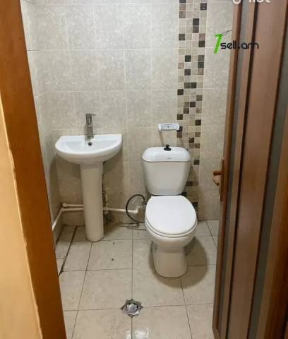 2 սենյականոց բնակարան Զաքարիա Քանաքեռցու փողոցում, 40 ք.մ., 1/4 հարկ, կոսմետիկ վերանորոգում