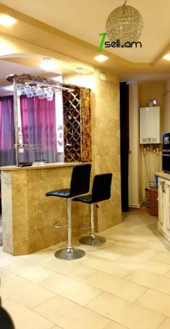 3 սենյականոց բնակարան, Նորաշեն թաղամաս, 90 ք.մ., 11/15 հարկ, կապիտալ վերանորոգված