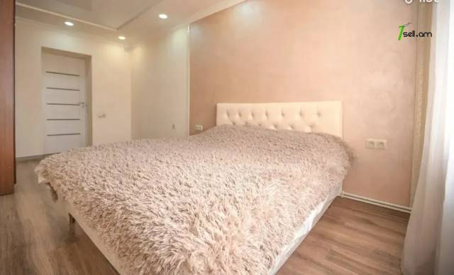 2 սենյականոց բնակարան, Մարգարյան 1-ին նրբանցք, 60 ք.մ., կապիտալ վերանորոգված, քարե շենք