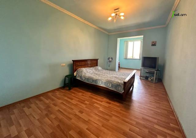 2 սենյականոց բնակարան Արշակունյաց պողոտայում, 58 քմ, կապիտալ վերանորոգված, քարե շենք