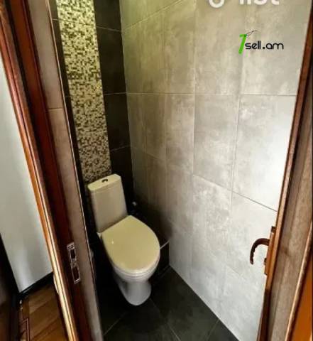 3 սենյականոց բնակարան Մոլդովական փողոցում, 82 ք.մ., կապիտալ վերանորոգված, քարե շենք