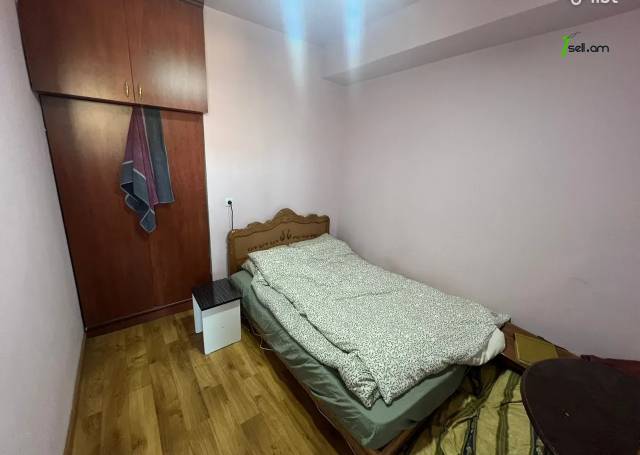 2 սենյականոց բնակարան Պուշկինի փողոցում, 43 քմ, 5/9 հարկ, կոսմետիկ վերանորոգում