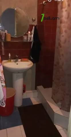 2 սենյականոց բնակարան, Մելիք Մելիքյան փողոցի նրբանցք, 70 քմ, 5/9 հարկ, մասնակի վերանորոգում