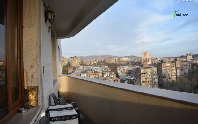 3 սենյականոց բնակարան նորակառույց շենքում Լվովյան փողոցում, 74 ք.մ., բարձր առաստաղներ