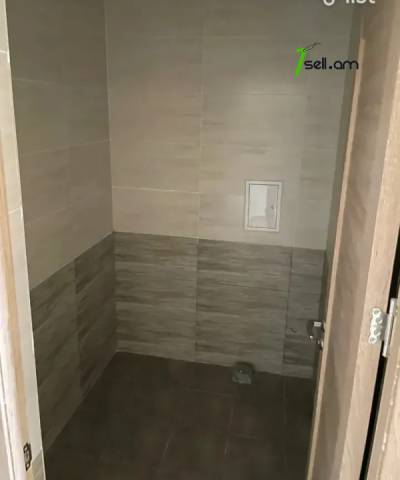 3 սենյականոց բնակարան նորակառույց շենքում Մոնթե Մելքոնյան փողոցում, 103 ք.մ., 2 սանհանգույց