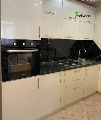 3 սենյականոց բնակարան Վարդանանց փողոցում, 68 քմ, 4/10 հարկ, կապիտալ վերանորոգված