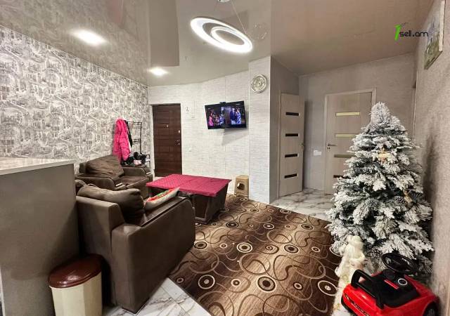 4 սենյականոց բնակարան Բաշինջաղյան փողոցում, 98 ք.մ., կոսմետիկ վերանորոգում